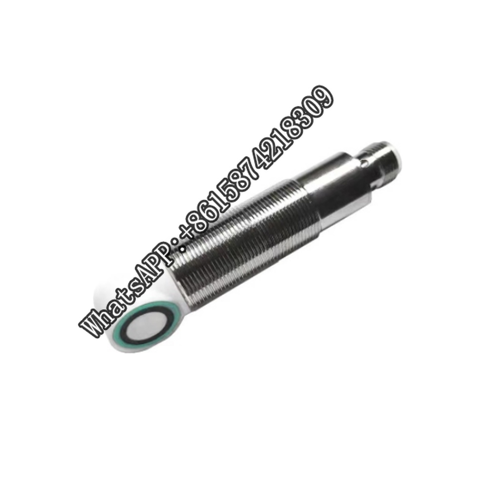 Ultrasonic Distance Sensor - L-type M18xL45 ultrasone afstandssensor met een